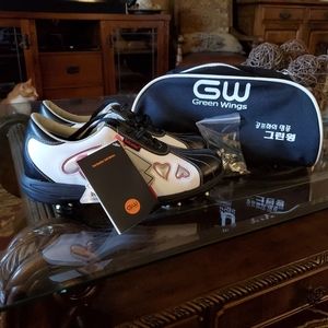 NWT Green Wings Womans Golf Shoes